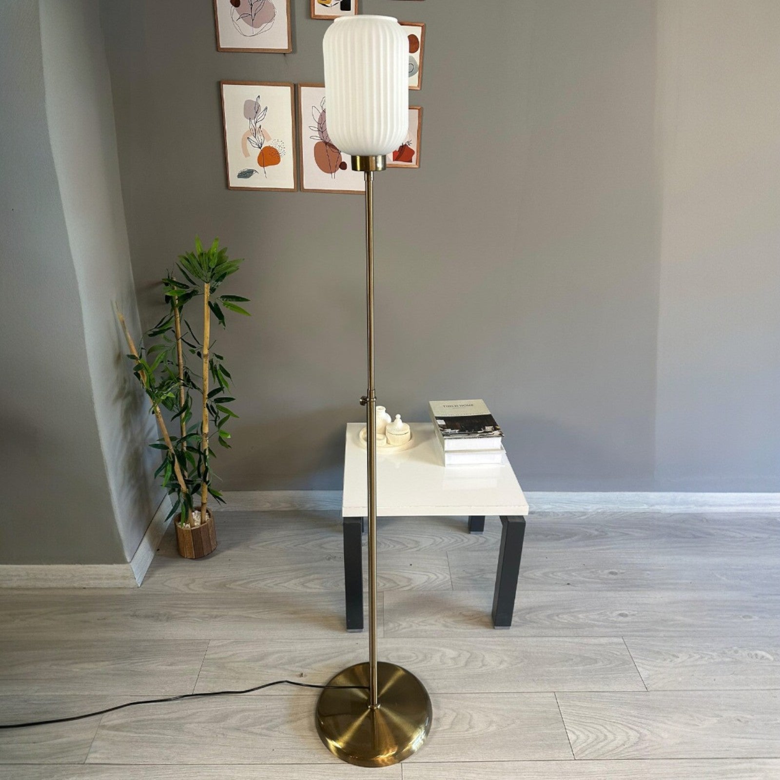 Tumbled Selvik Moving Head Moderne dekorative Metall Stehleuchte
